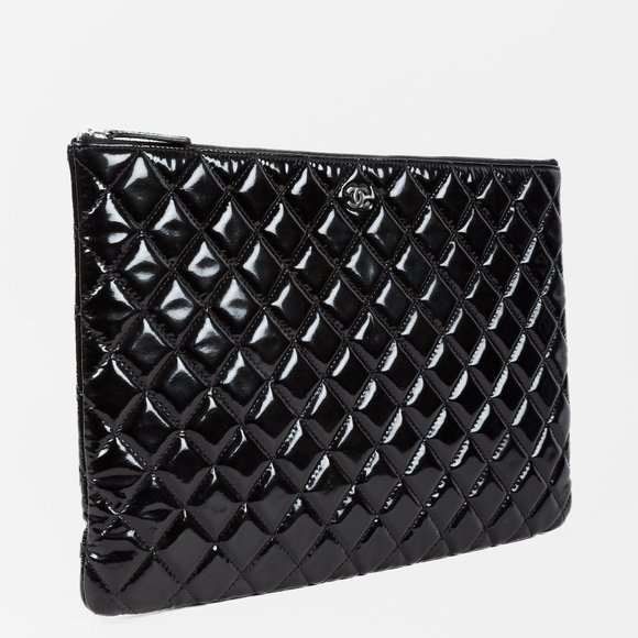 Chanel Quilted Black Patent Leather Large O Case - Picture 1 of 11